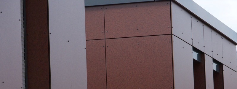 Fassadenplatten aus witterungsbeständiger Kompaktplatte nach DIN EN438 Fassadenplatten aus witterungsbeständiger Kompaktplatte nach DIN EN438