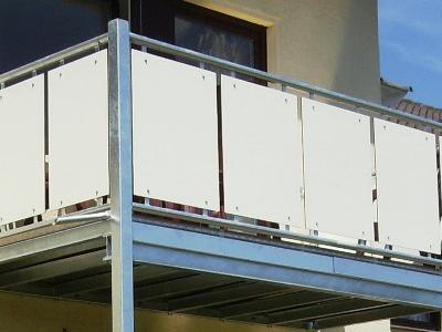 witterungsbeständige Balkonverkleidung aus Kompaktplatten witterungsbeständige Balkonverkleidung aus Kompaktplatten