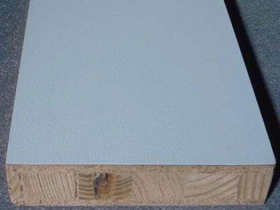 HPL Laminat auf stäbchenverleimter Holzplatte als Träger HPL Laminat auf stäbchenverleimter Holzplatte als Träger